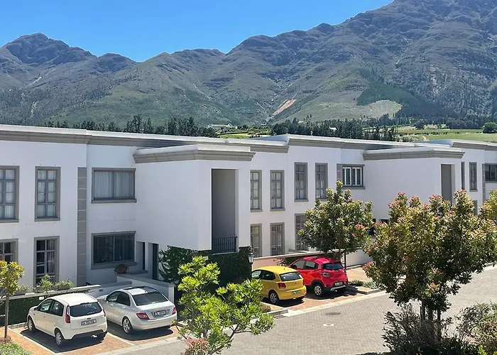 Franschhoek Mountain Views